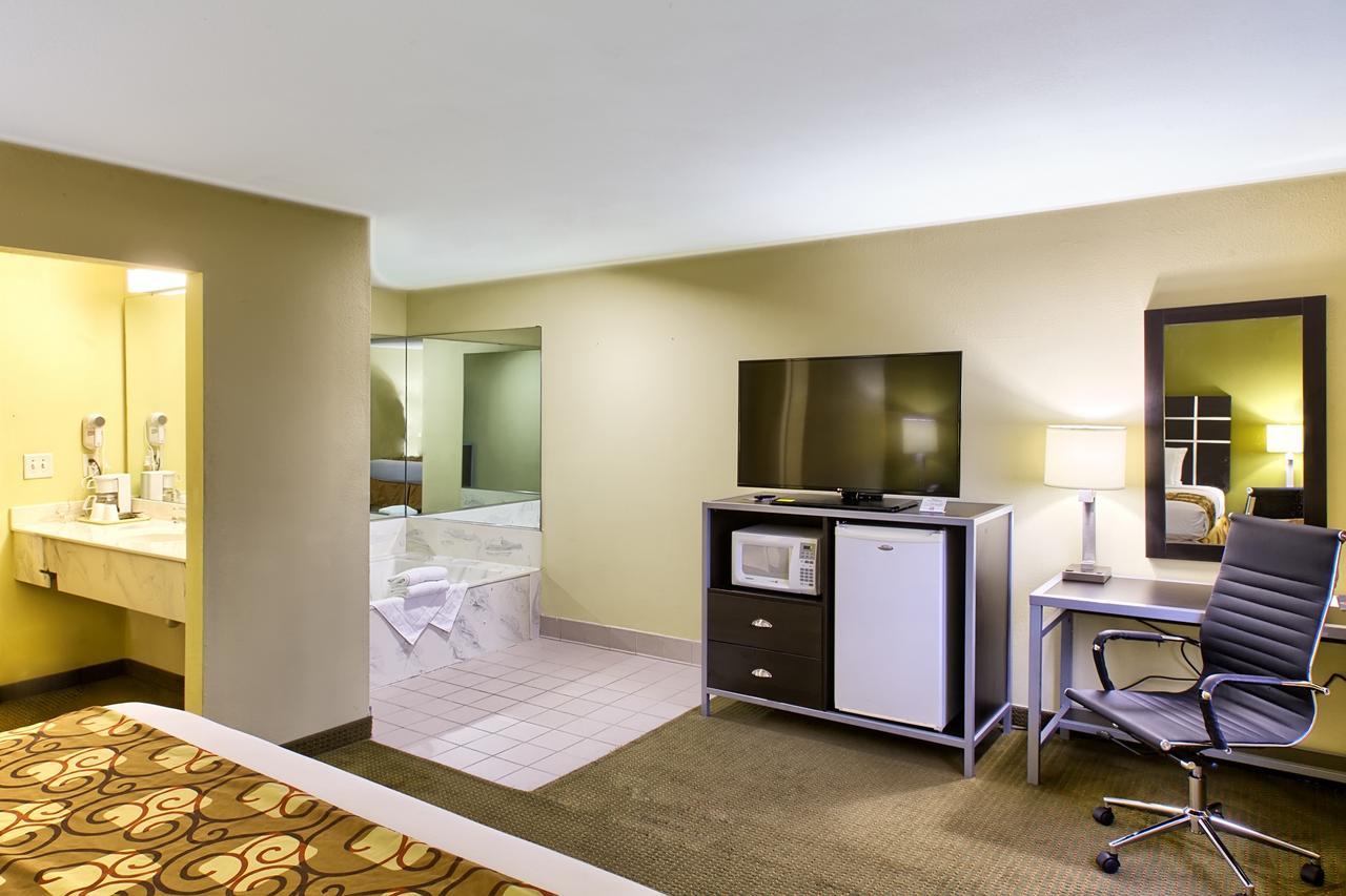 Country Hearth Inn Of Knightdale Extérieur photo