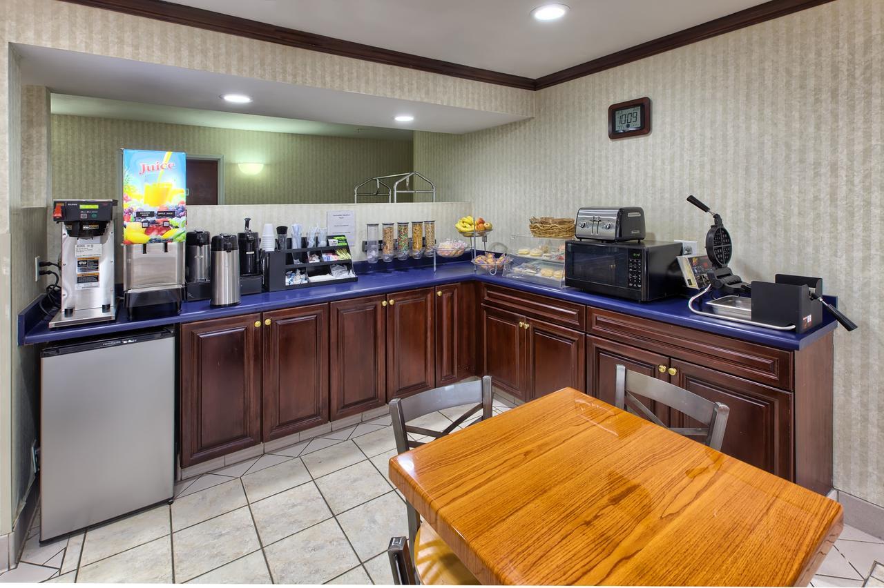 Country Hearth Inn Of Knightdale Extérieur photo